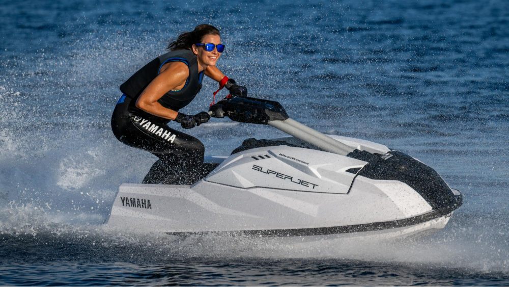 2024 Yamaha SJ1050 EU White Coat Action 004 03