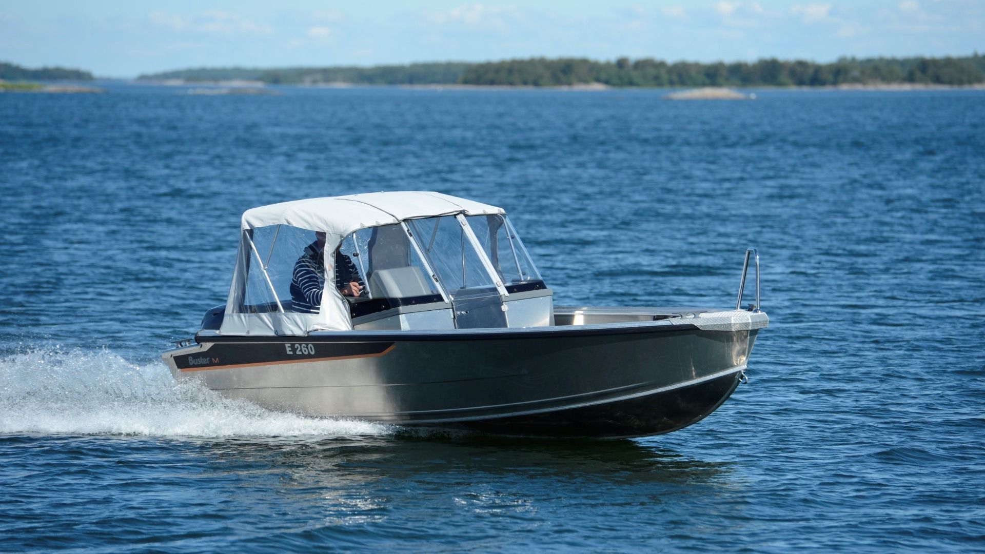 
								BUSTER M2+ YAMAHA F40- NOVOST NA NAŠEM TRGU full									