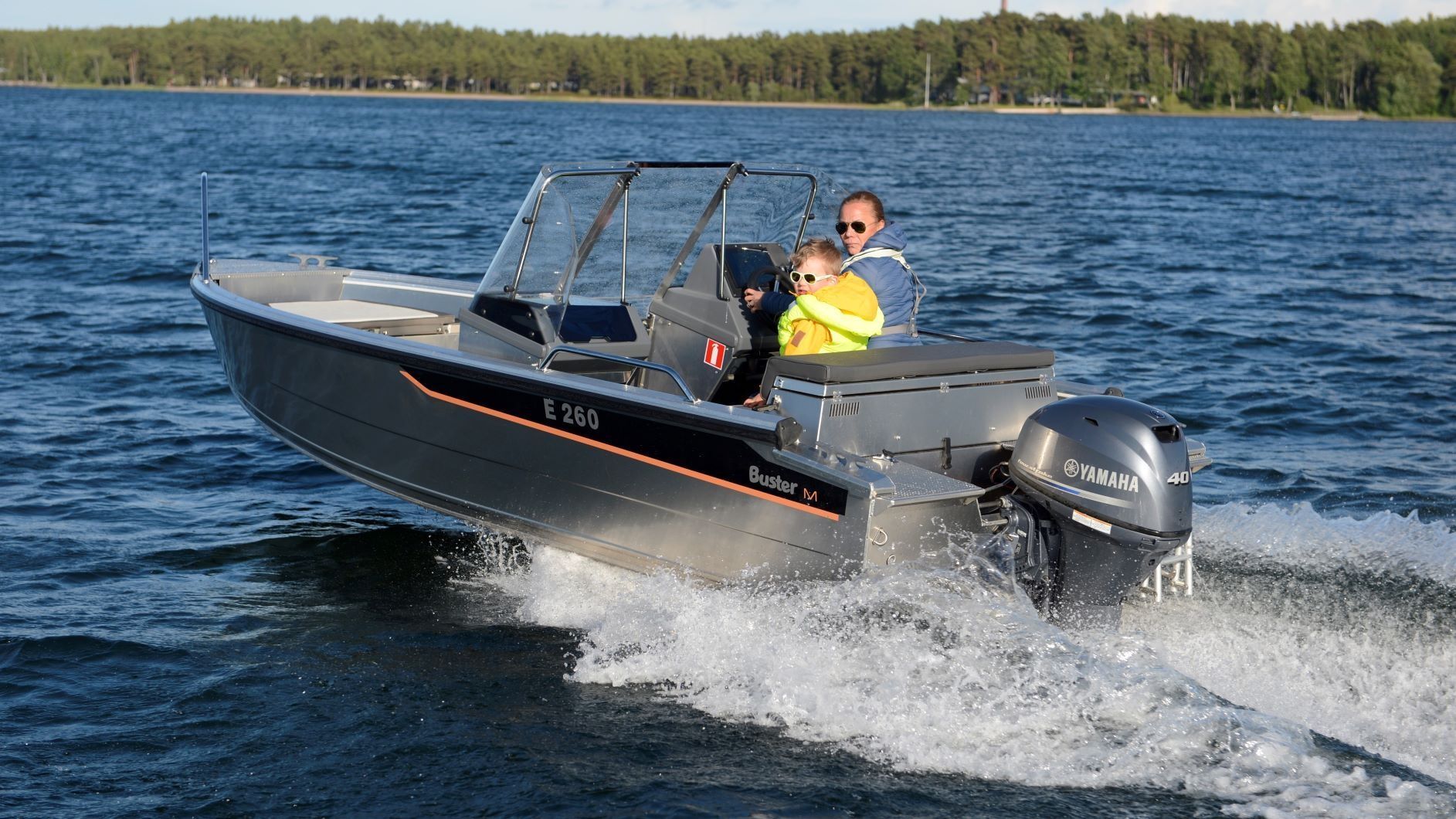 
								BUSTER M2+ YAMAHA F40- NOVOST NA NAŠEM TRGU full									