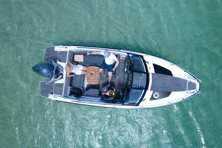 YAMARIN 63 DC+YAMAHA F150 XC-NA ZALOGI -DOBAVLJIVO TAKOJ