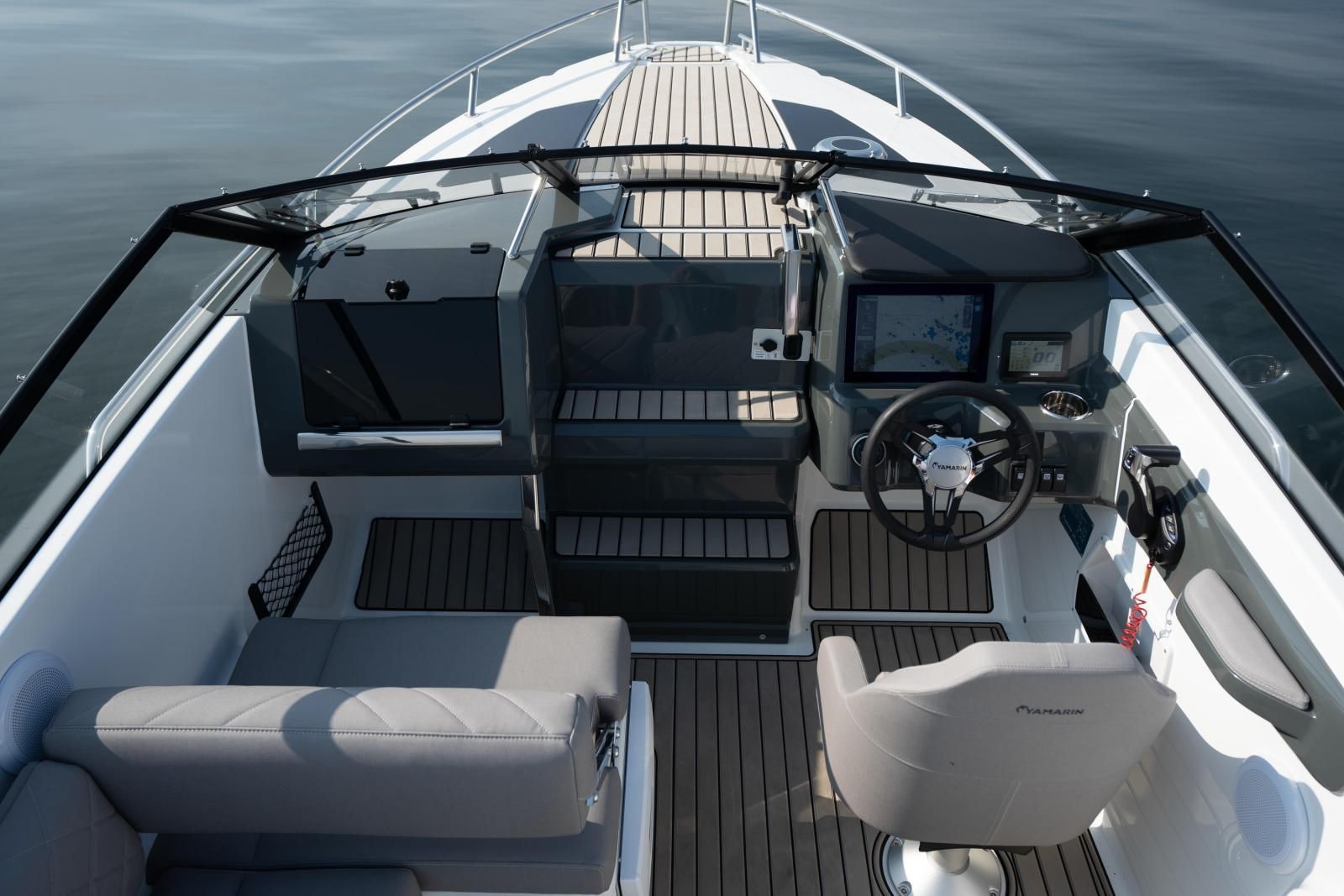 
								YAMARIN 63 DC+YAMAHA F150 XC-NA ZALOGI -DOBAVLJIVO TAKOJ full									